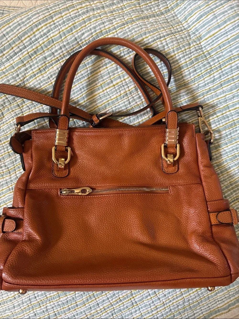 Structured Tan Leather Shoulder Bag with Gold Accents